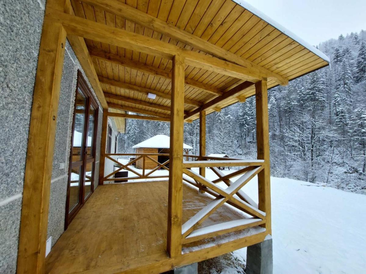 Садиба У Курила З Сауною Та Чаном На Дровах Shepot Exteriér fotografie